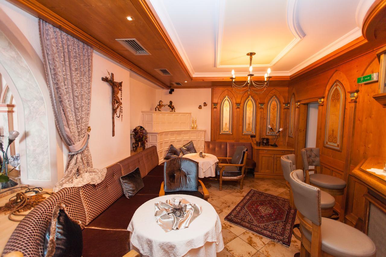 Hotel Schlosshof
